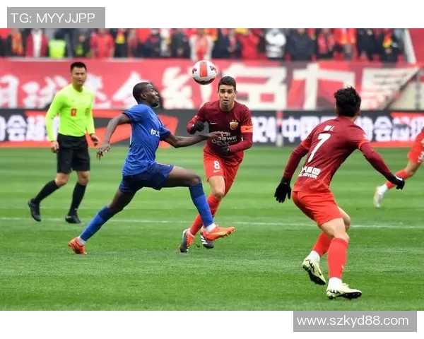 激战在即上海申花与上海上港展开巅峰对决期待精彩瞬间与激情碰撞